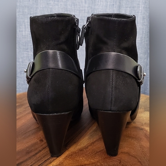 COLE HAAN Calico Zip Low Suede Boot NIKE Comfort Collab Black Size 8 - Picture 6 of 11